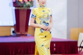 国风旗袍：探索传统美学与现代时尚的完美融合