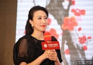 麻豆传媒赵佳美轻松搭讪技巧揭秘，让你与她亲密接触！