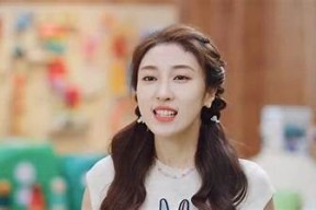麻豆传媒最新视频：董小婉精彩演绎引发热议